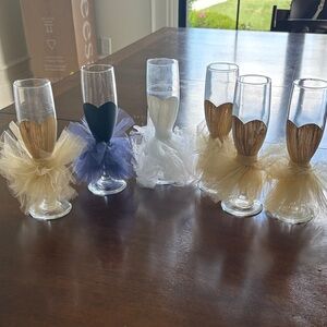Elegant Champagne Flutes with Heart Accents